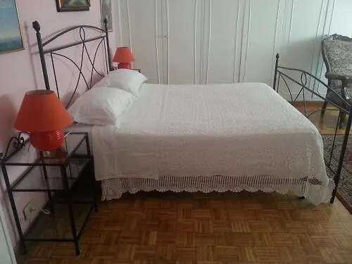 Hotel Clara 2*